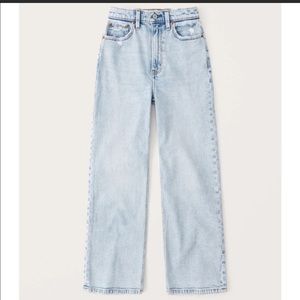 NWT Abercrombie Ultra High Ride Cropped Wide Leg Jeans - 30 LONG